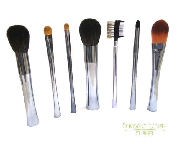 環保新風尚：這款麻豆回家视频区一区二套裝引領綠色美妝潮流